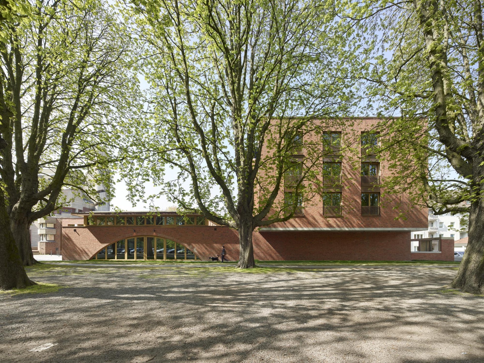 Schulerweiterung und Wohnen Köln-Lindenthal